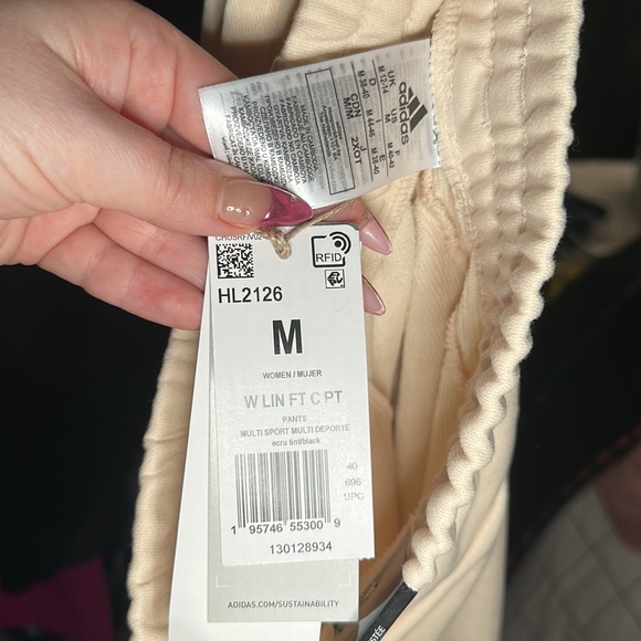 Adidas joggers in cream - Picture 4 of 5